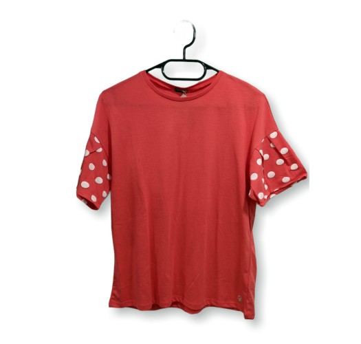 Tricou roșu cu buline la mâneci pentru fete