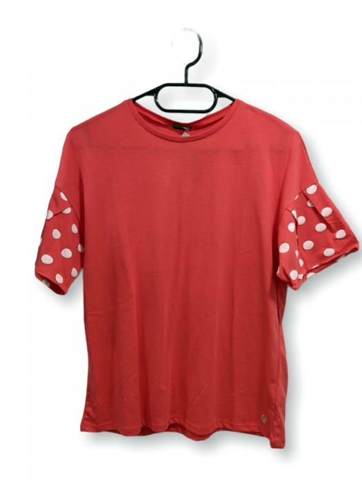 Tricou roșu cu buline la mâneci pentru fete Tricou roșu cu buline la mâneci pentru fete